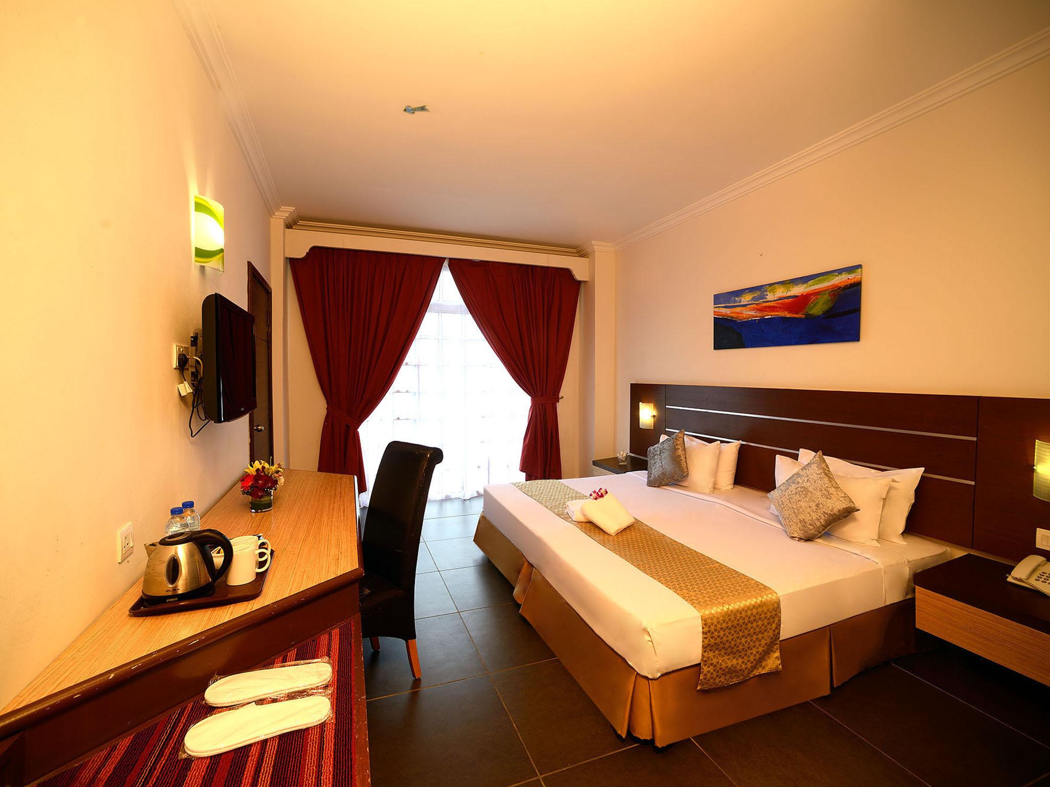 Bella Vista Express Hotel Pantai Cenang  Exterior foto