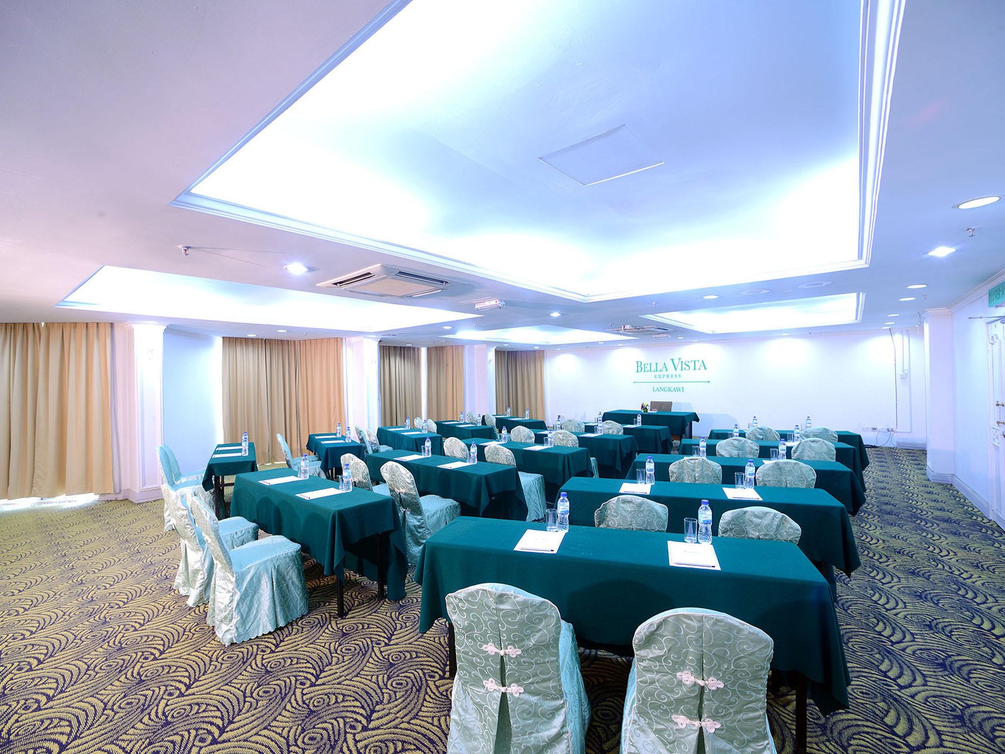 Bella Vista Express Hotel Pantai Cenang  Exterior foto