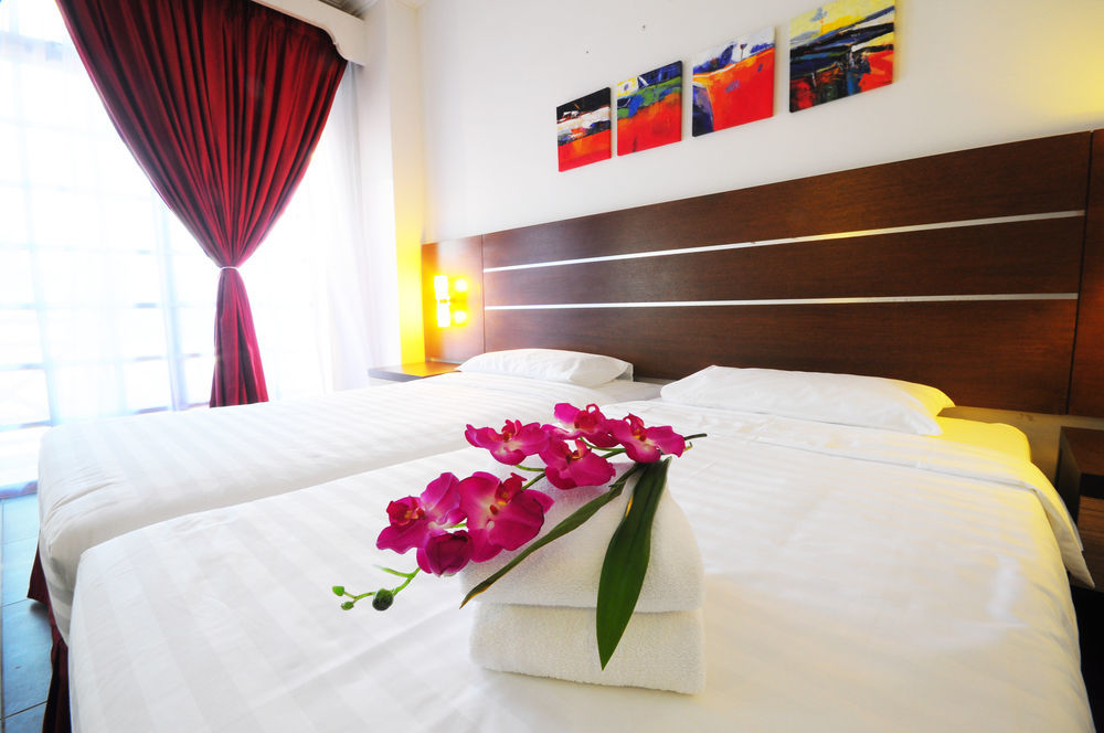 Bella Vista Express Hotel Pantai Cenang  Exterior foto