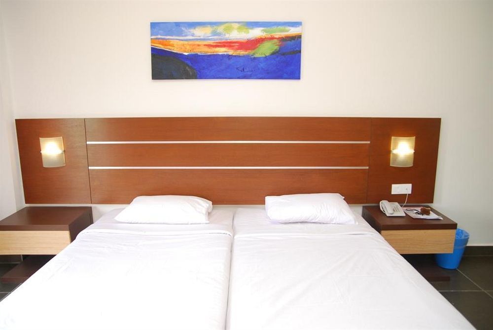 Bella Vista Express Hotel Pantai Cenang  Exterior foto