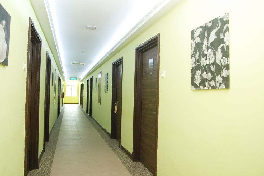 Bella Vista Express Hotel Pantai Cenang  Exterior foto