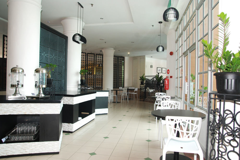 Bella Vista Express Hotel Pantai Cenang  Exterior foto